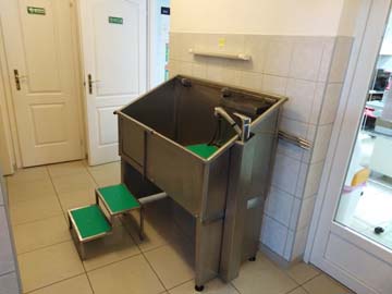 Fürdetőkád kutyakozmetikába