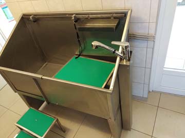 Fürdetőkád kutyakozmetikába