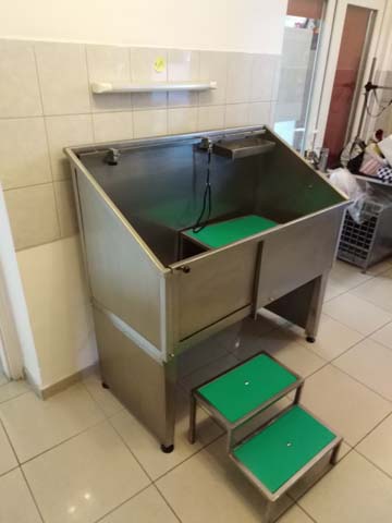 Fürdetőkád kutyakozmetikába